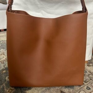 Mina Baie Harlow Full Terra